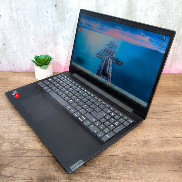 Notebook LENOVO Ryzen 5 3th 3500u | 8GB | AMD | USADO - Imagen 4