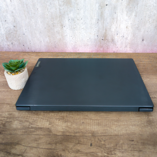Notebook LENOVO Ryzen 5 3th 3500u | 12GB | AMD | USADO - Imagen 2
