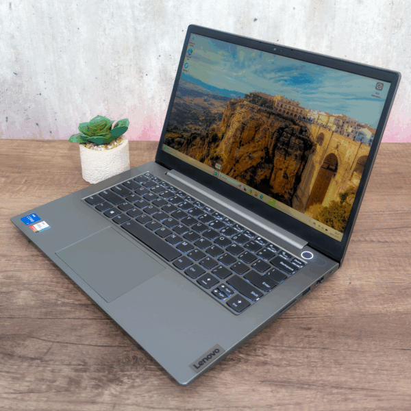 Notebook LENOVO Core i7 11th 1165G7 | 16GB | TOUCH | USADO - Imagen 3