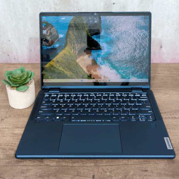 Notebook LENOVO Ryzen 5 5th 5500u | 8GB | TOUCH | USADO - Imagen 4