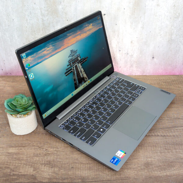 Notebook LENOVO Core i7 11th 1165G7 | 16GB | IRIS XE | USADO