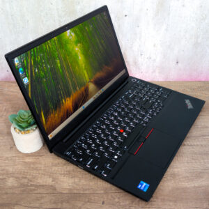 Notebook LENOVO Core i7 11th 1165G7 | 16GB | TOUCH | USADO