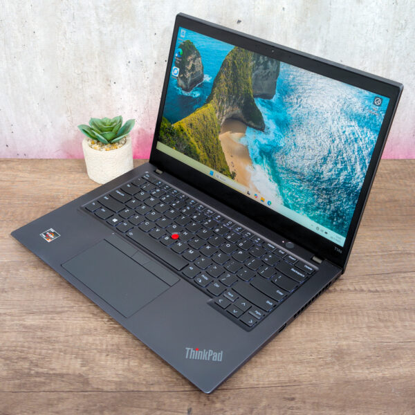 Notebook LENOVO Ryzen 5 5th 5650u | 8GB | USADO - Imagen 2